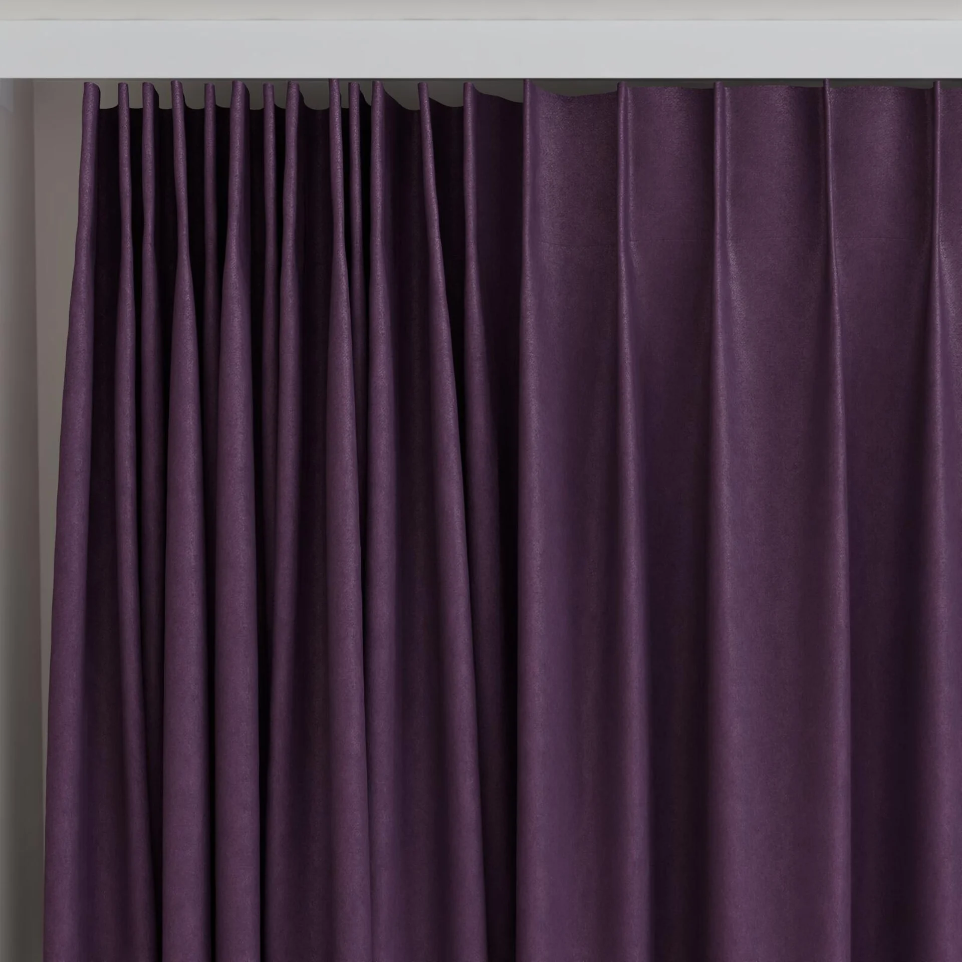 Top view of Lech Plum, on curtain rail