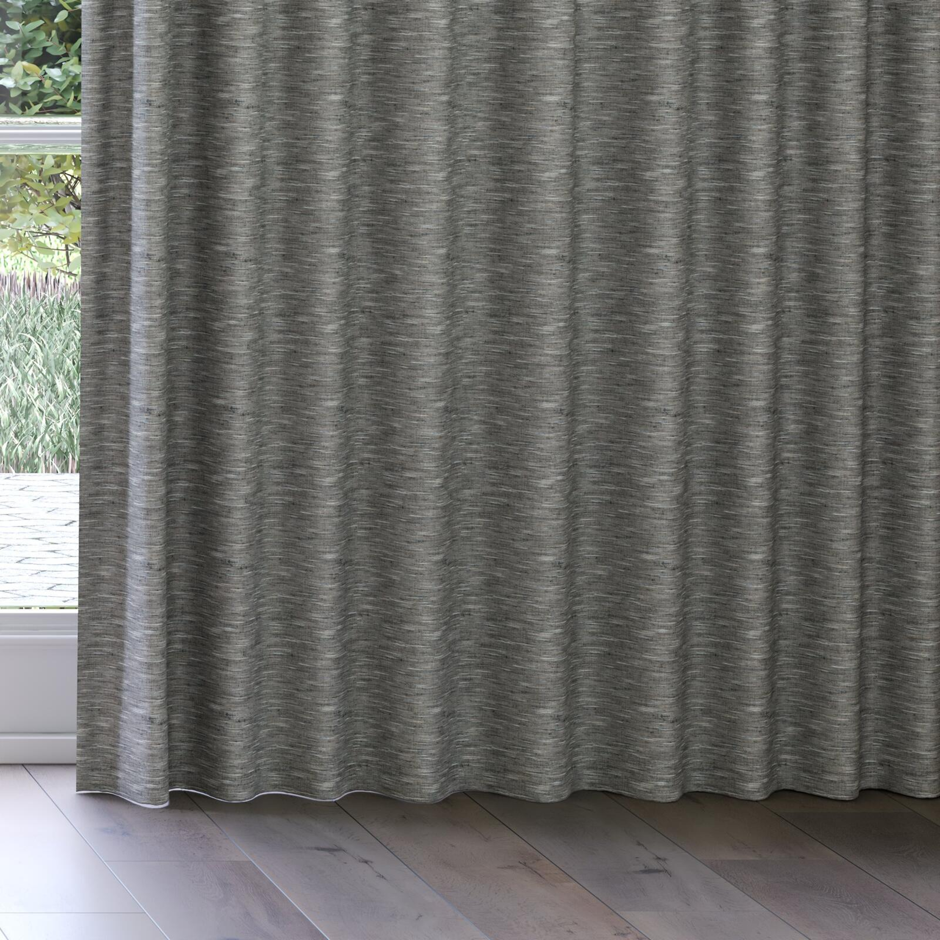 Bottom view of Venus Carbon, on curtain rail