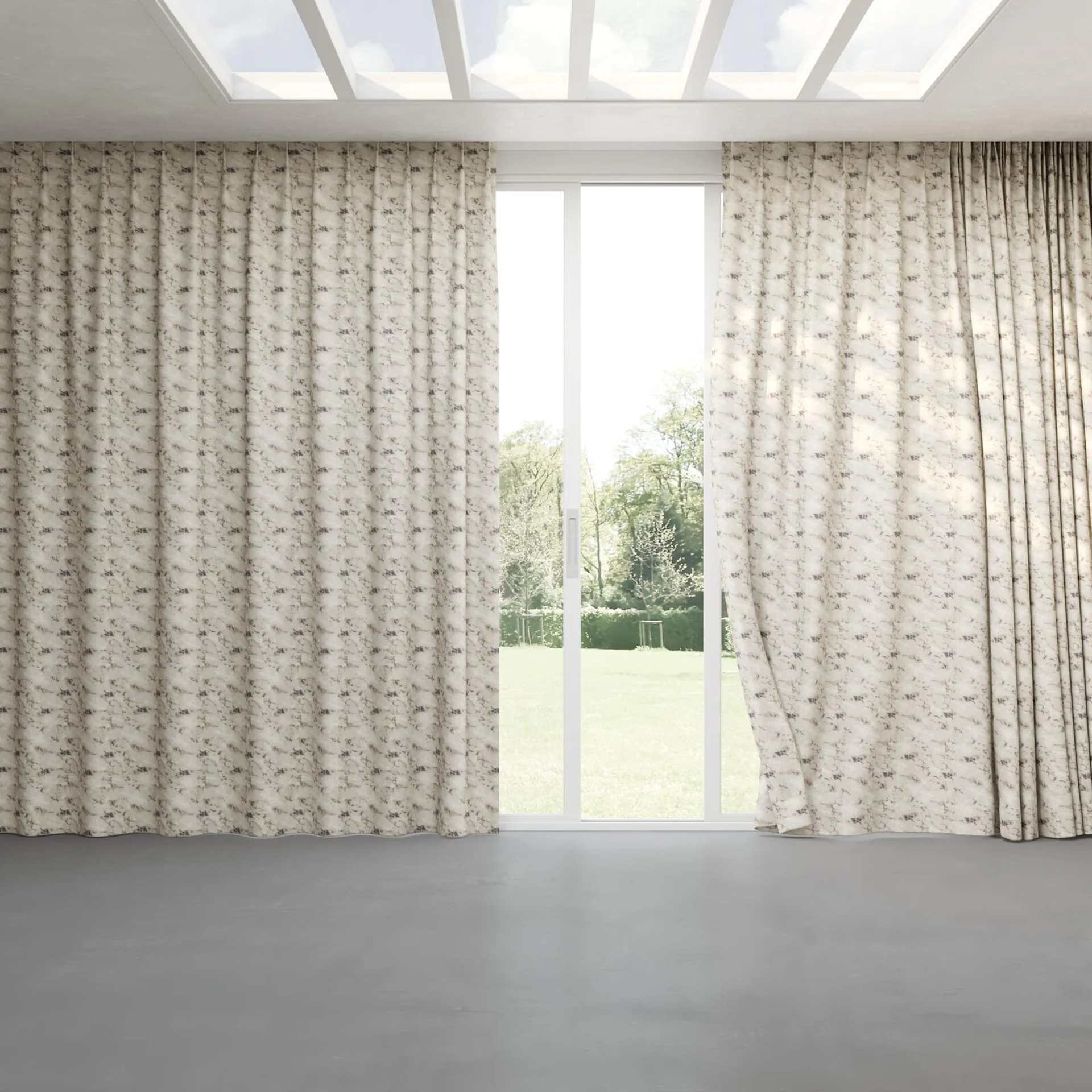 Full view of Lipova Fog, pinch pleat