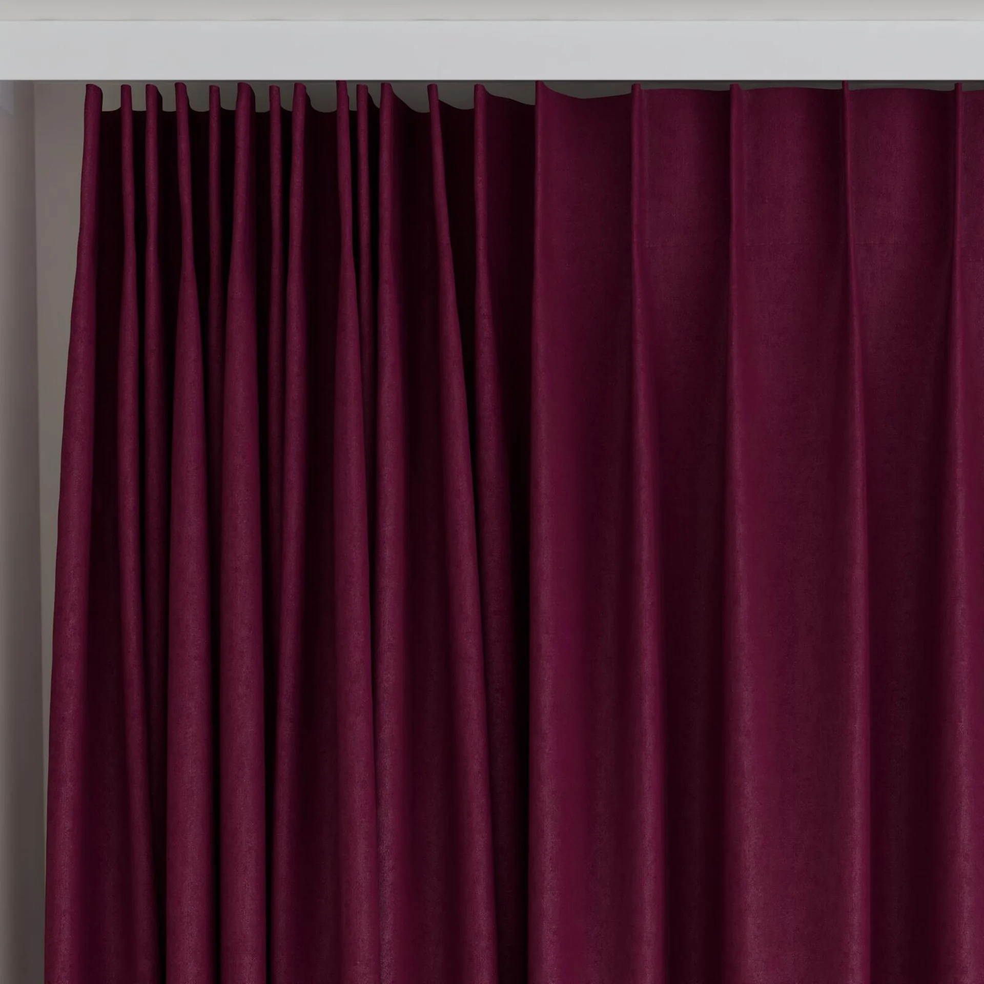 Top view of Luxo Vino, on curtain rail