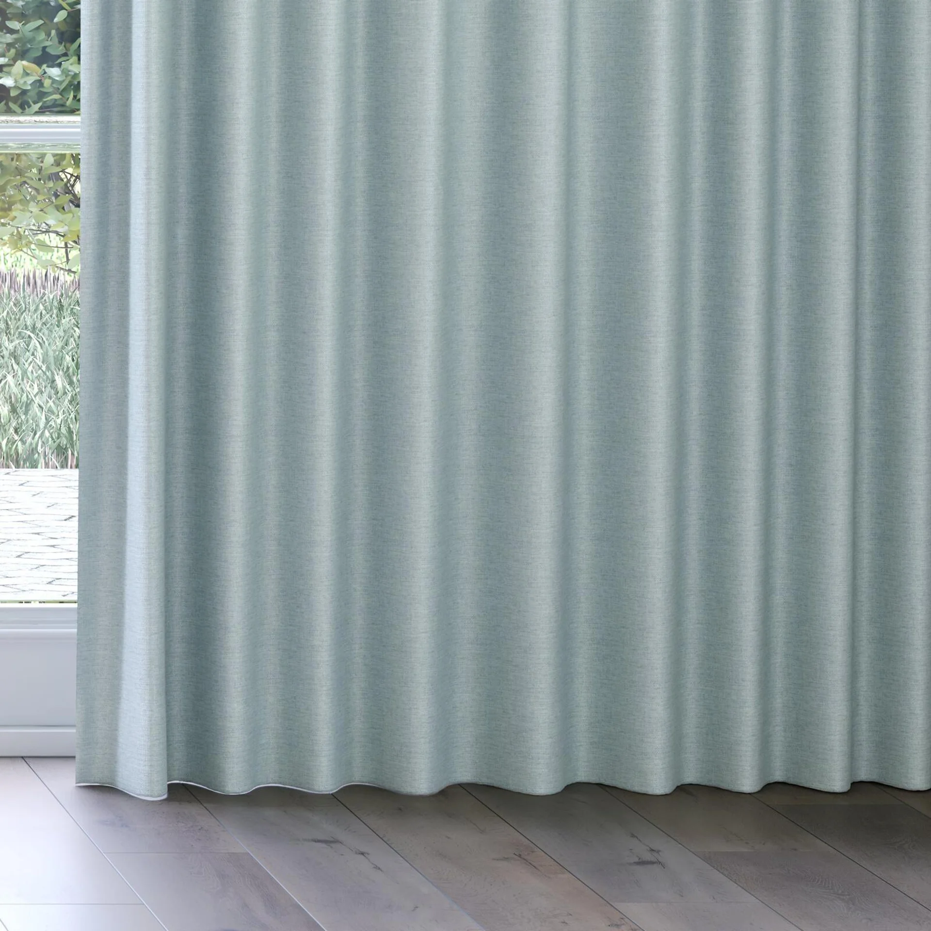 Bottom view of Bravo Mineral, on curtain rail