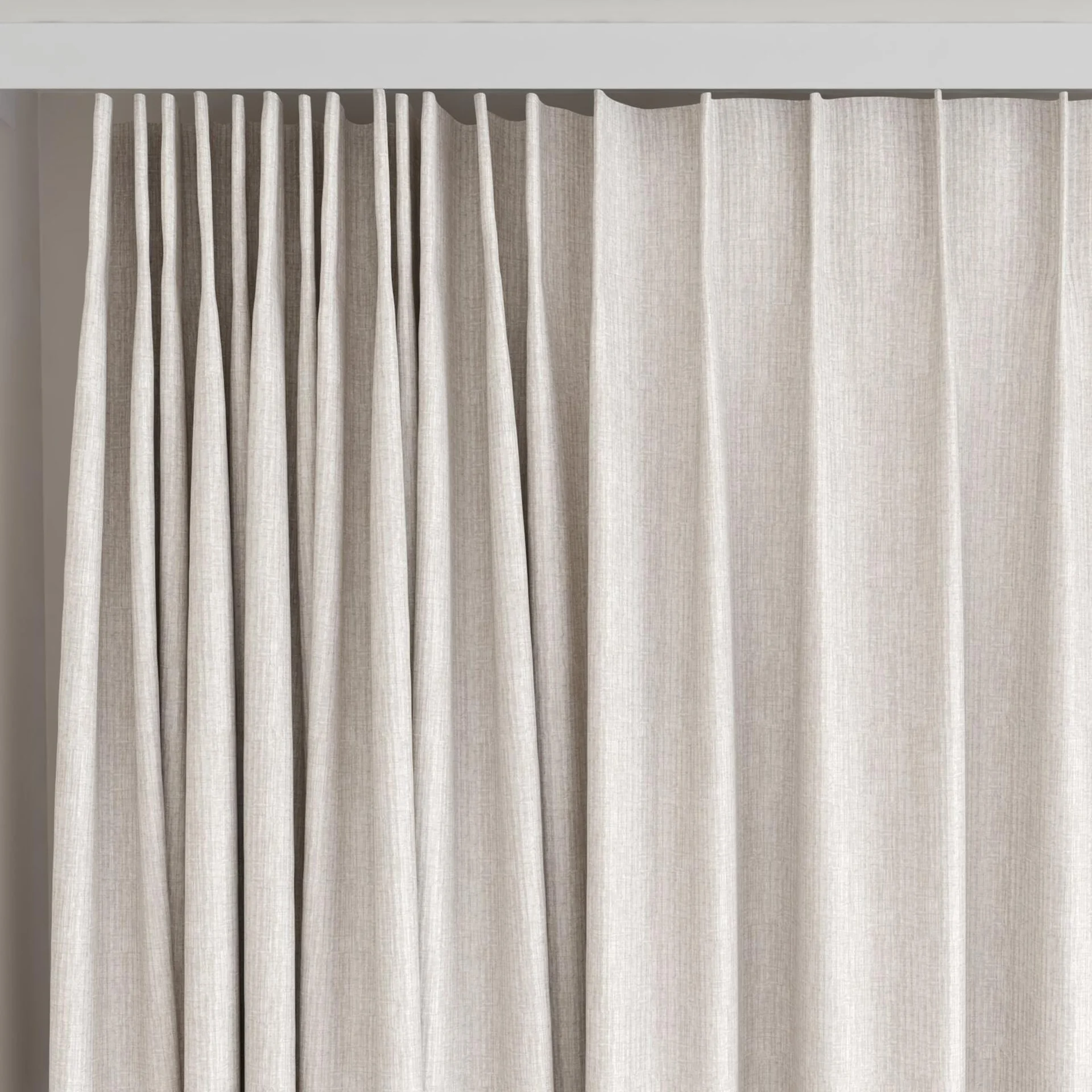 Top view of Hombre Iceberg, on curtain rail