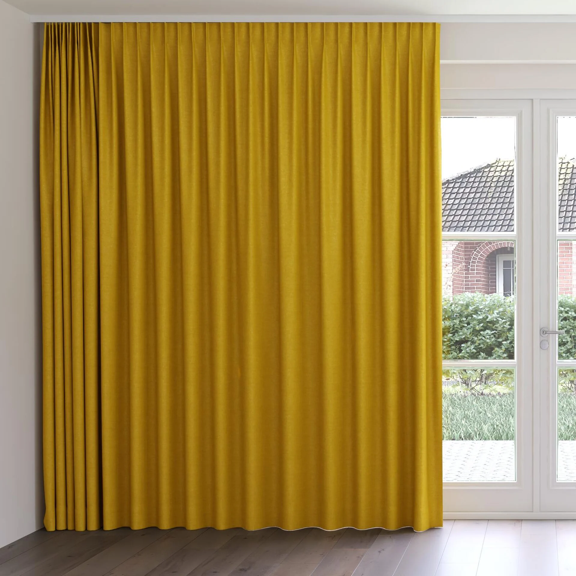 Front view of Drama Gold, on curtain rail