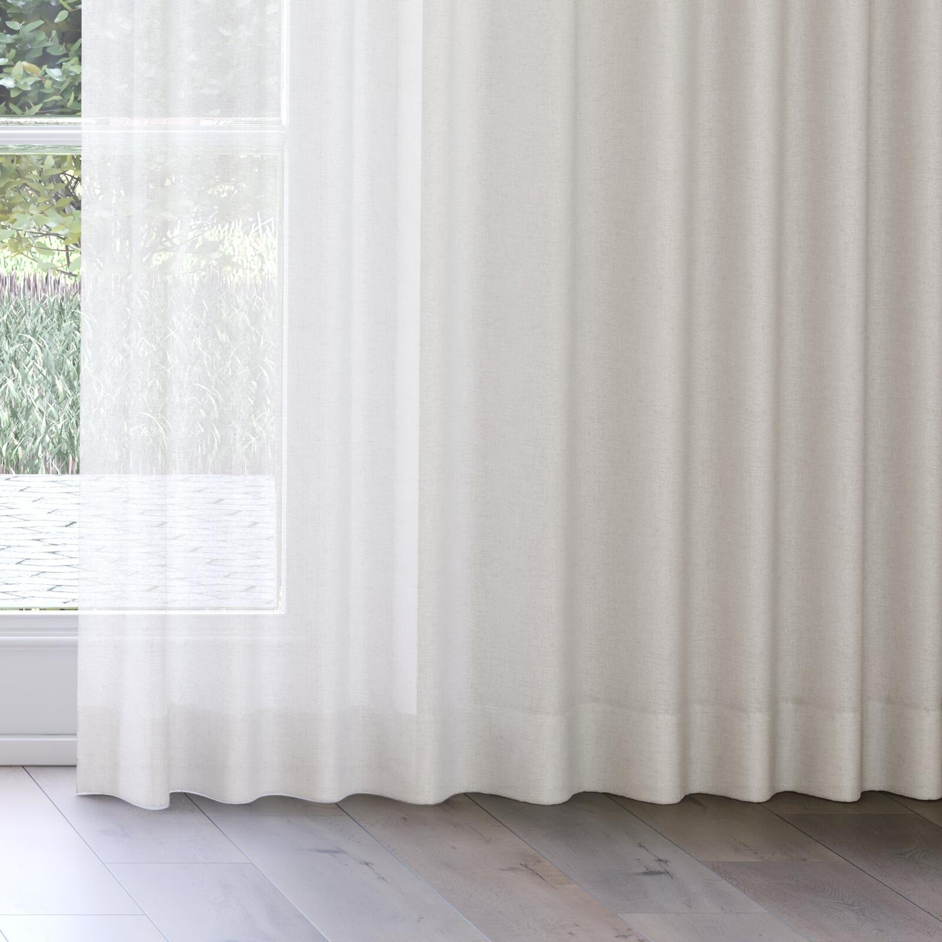 Bottom view of Rava Feather, on curtain rail