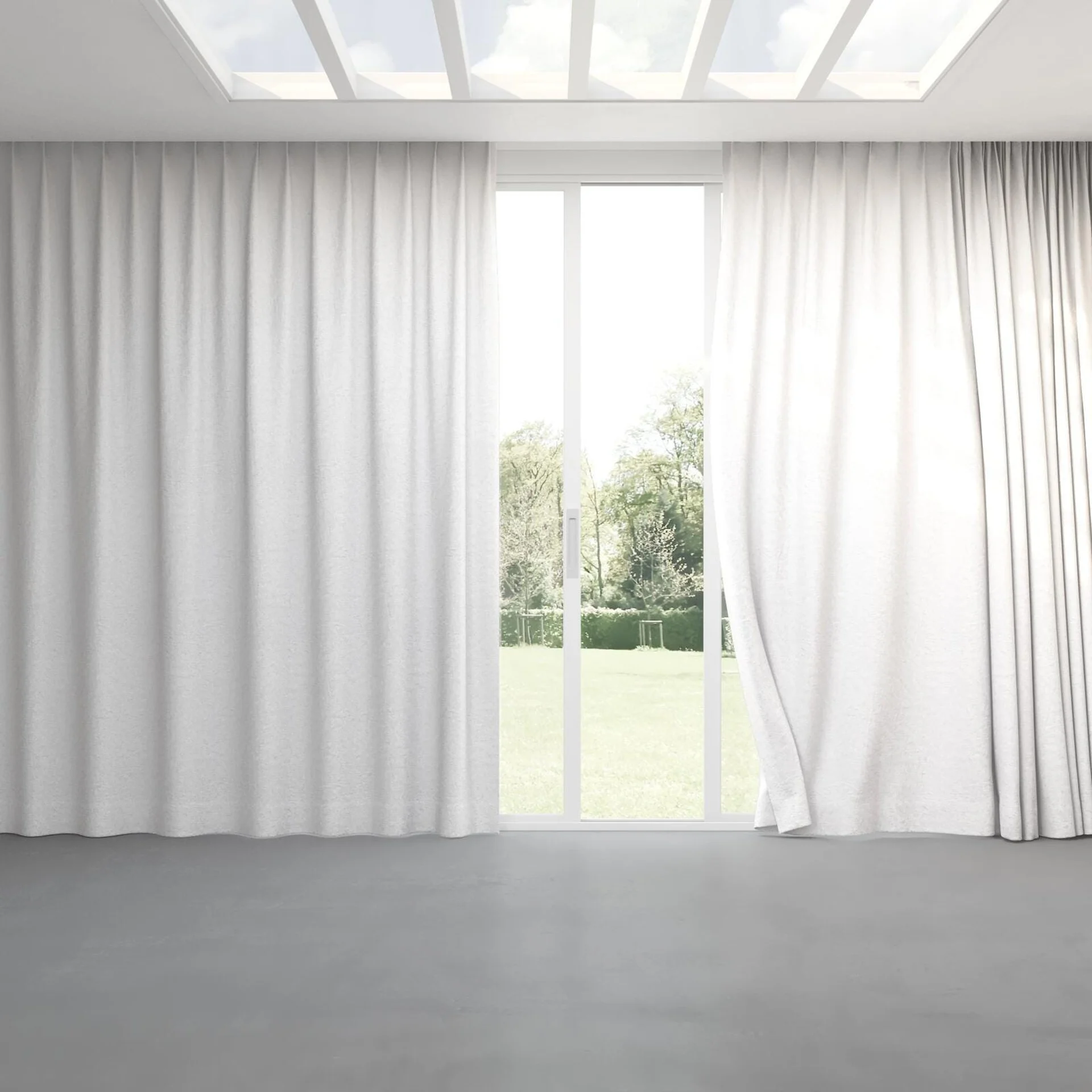 Full view of Azulejo Ricepaper, pinch pleat