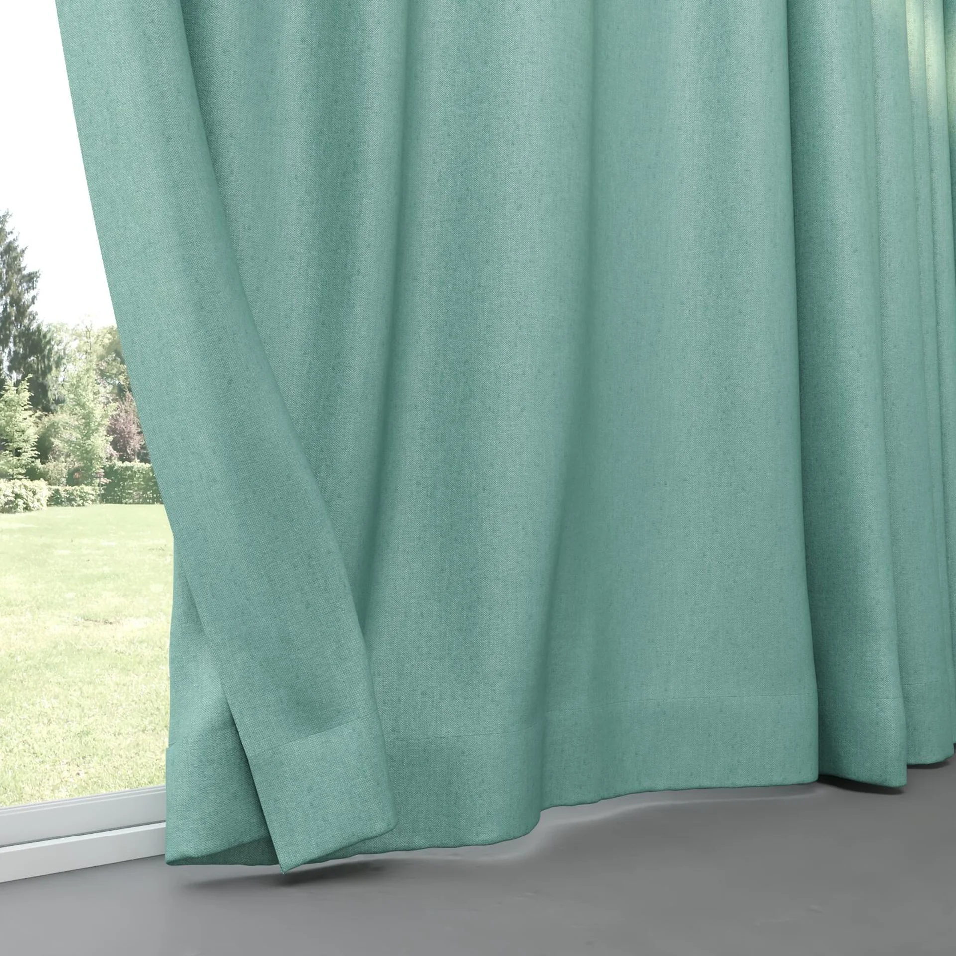 Bottom view of Bronco Aruba, pinch pleat