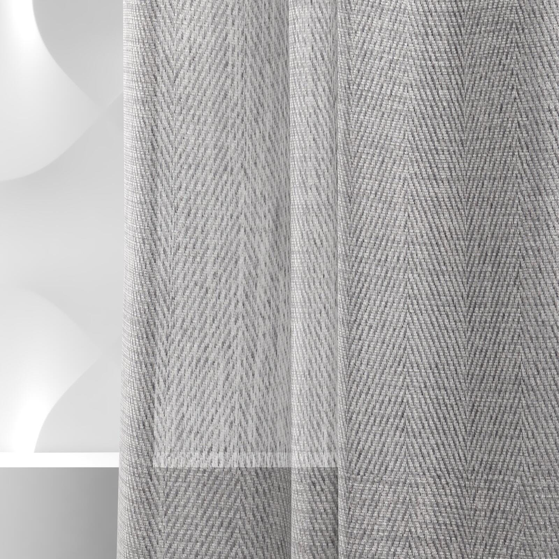 Detailed view of Mayfair Chrome
