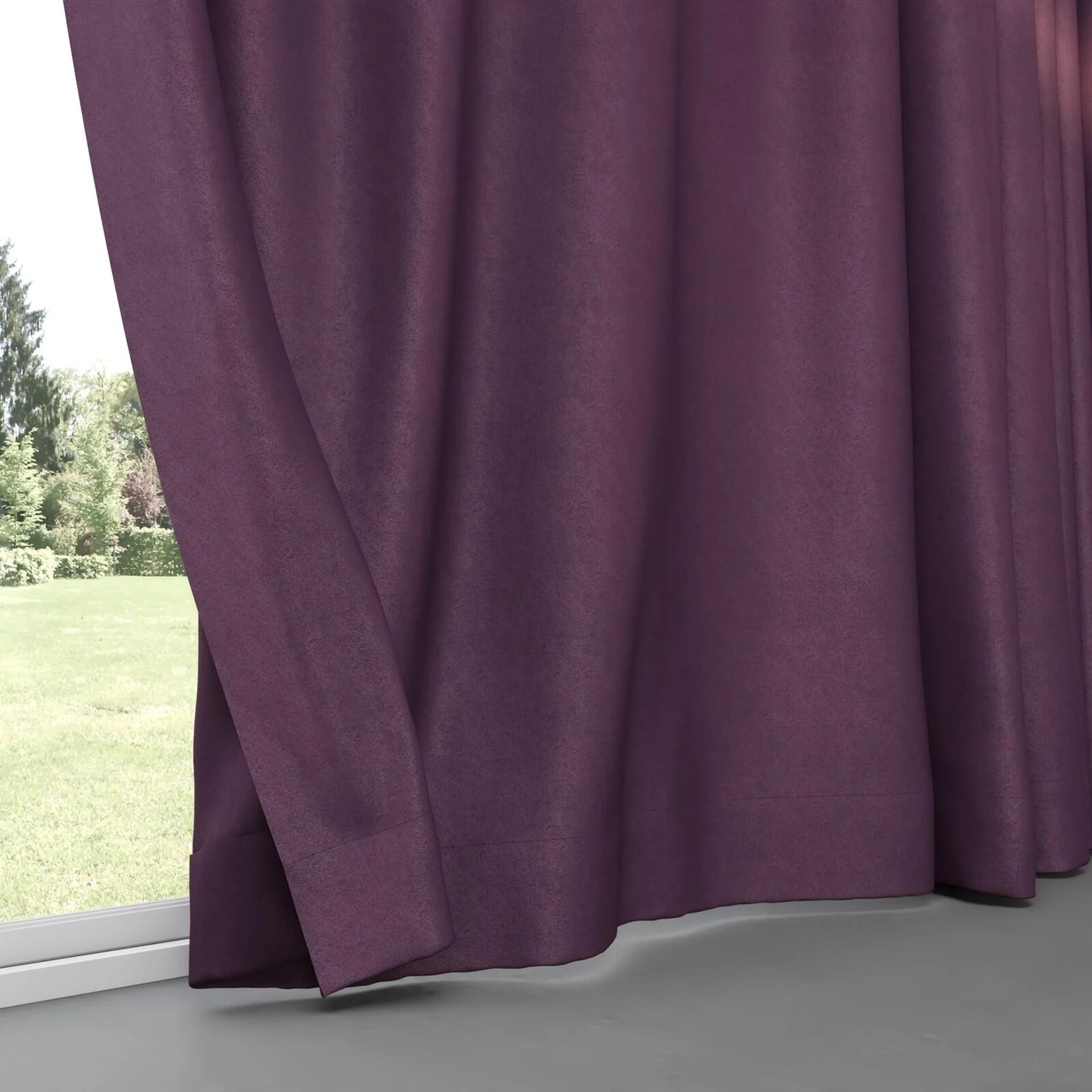 Bottom view of Lech Plum, pinch pleat
