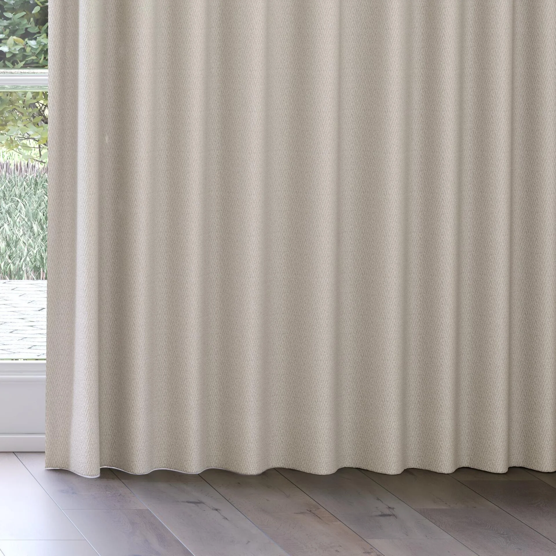 Bottom view of Saiph Sand, on curtain rail