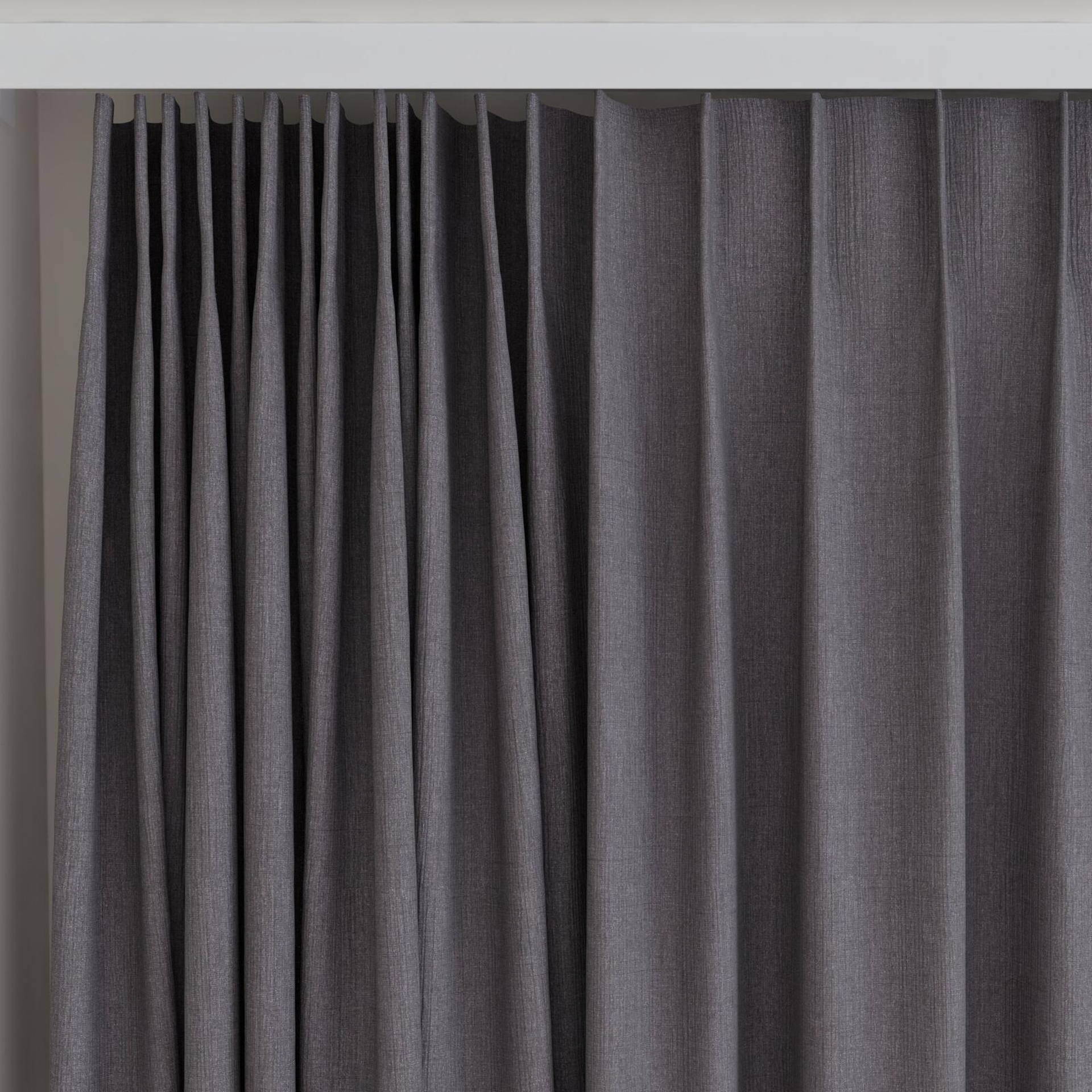 Top view of Northstar Dust, on curtain rail