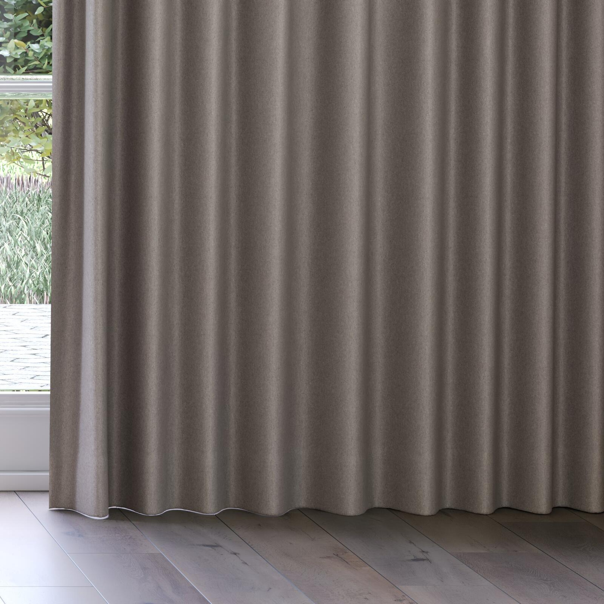 Bottom view of Woolly/Woolen Zinc, on curtain rail