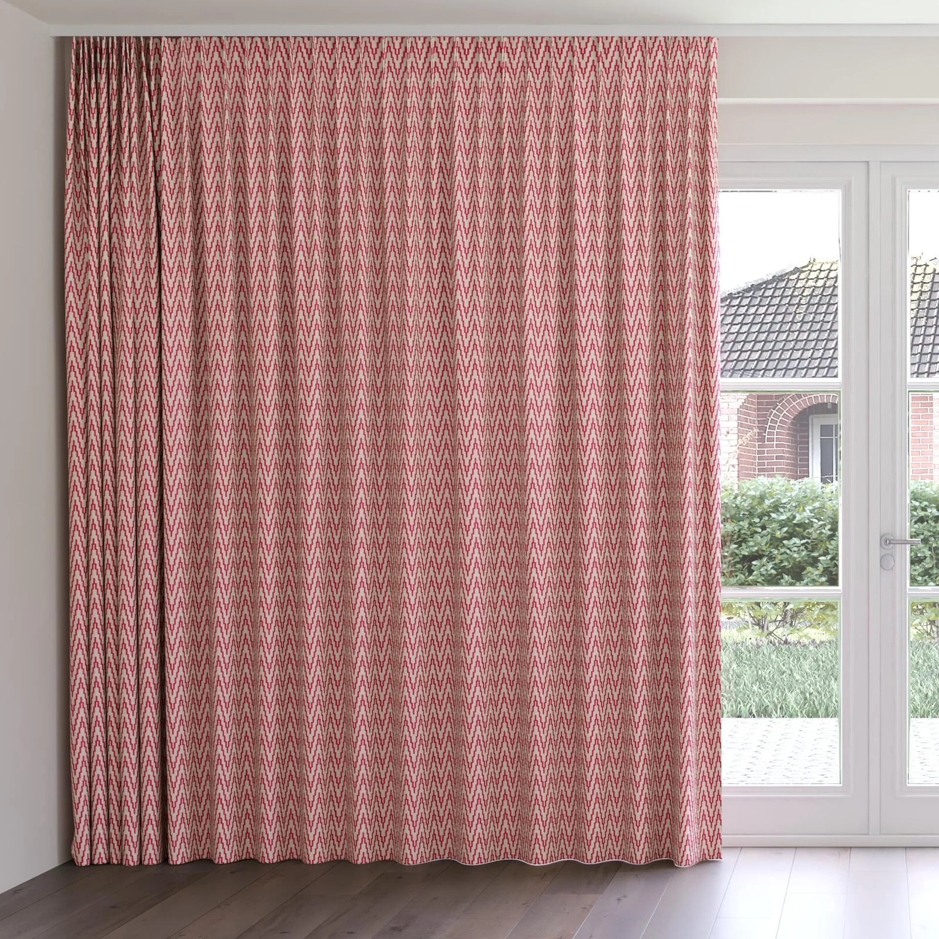 Front view of Running Magenta, on curtain rail