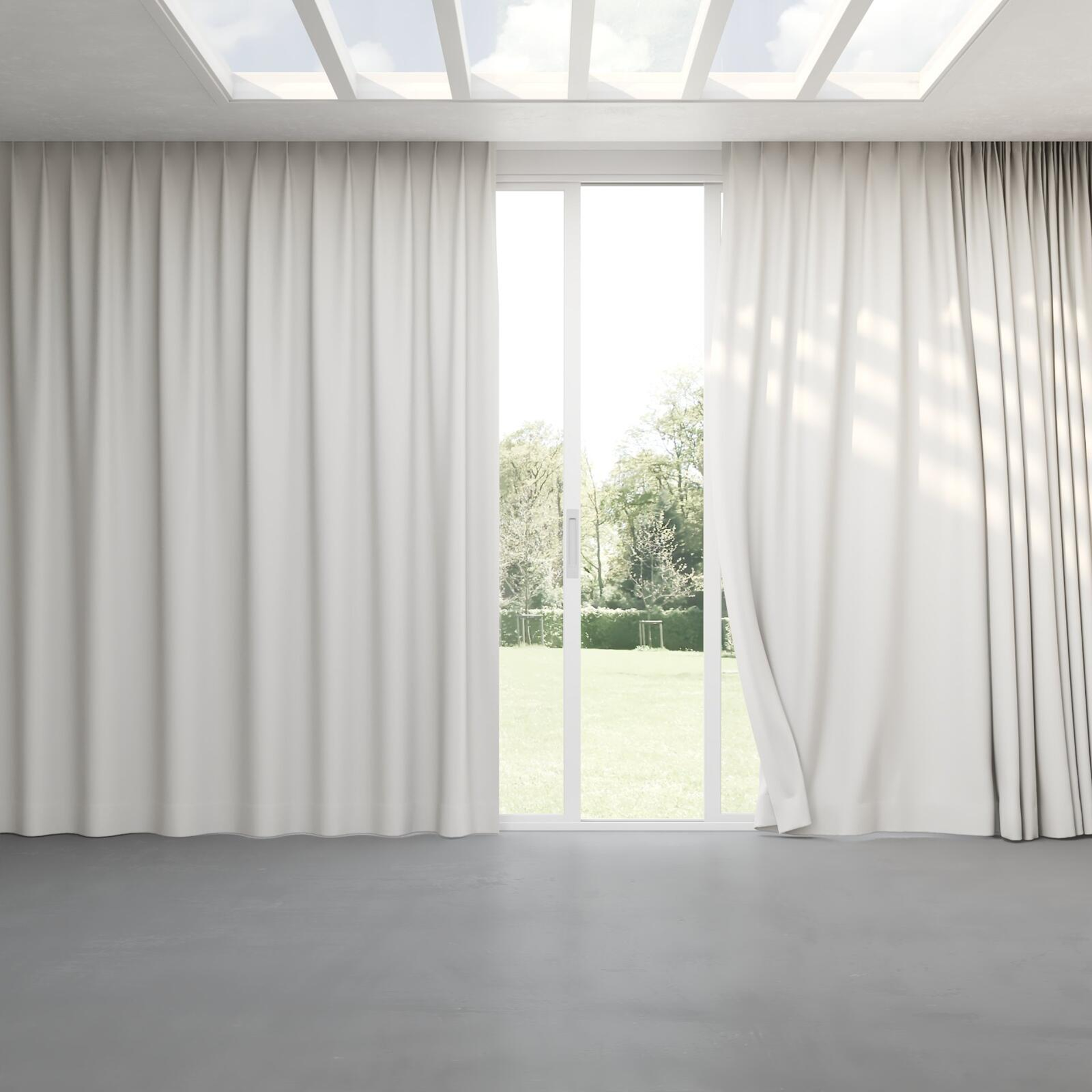 Full view of Luxo Mist, pinch pleat