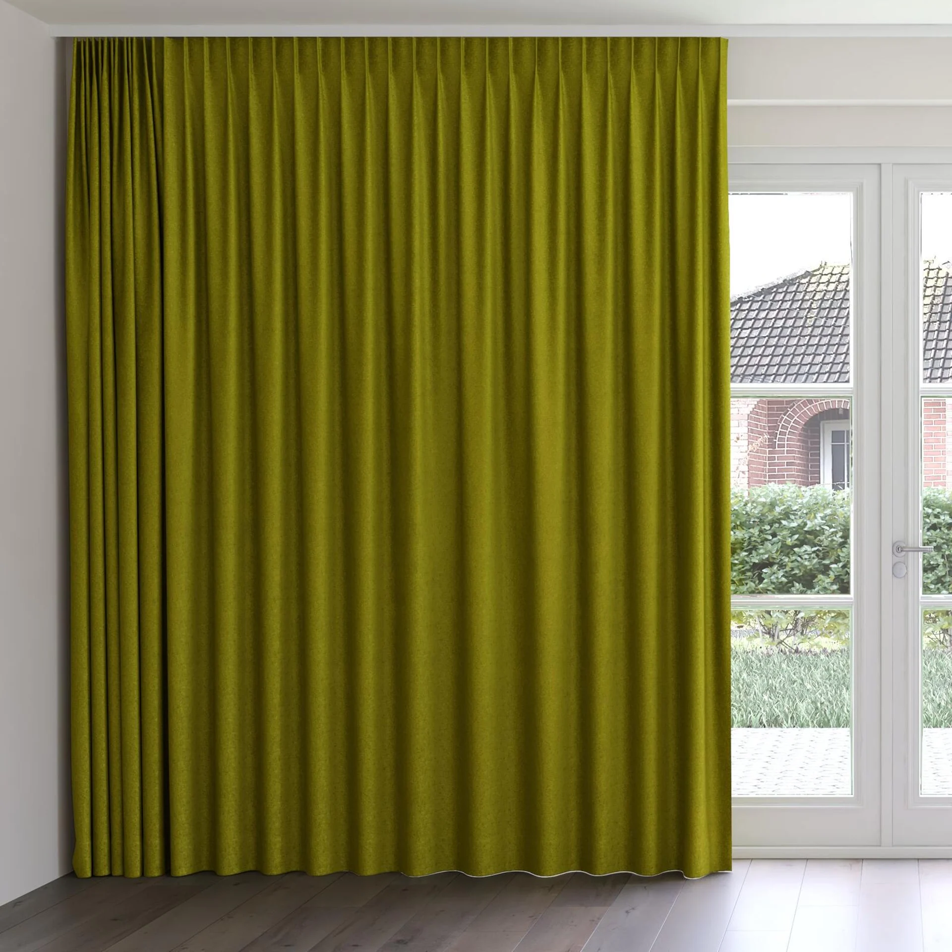 Front view of Monsieur Grass, on curtain rail
