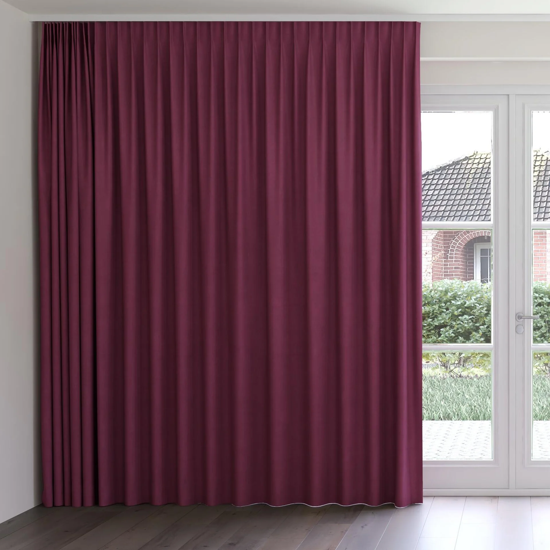 Front view of Lech Passion, on curtain rail