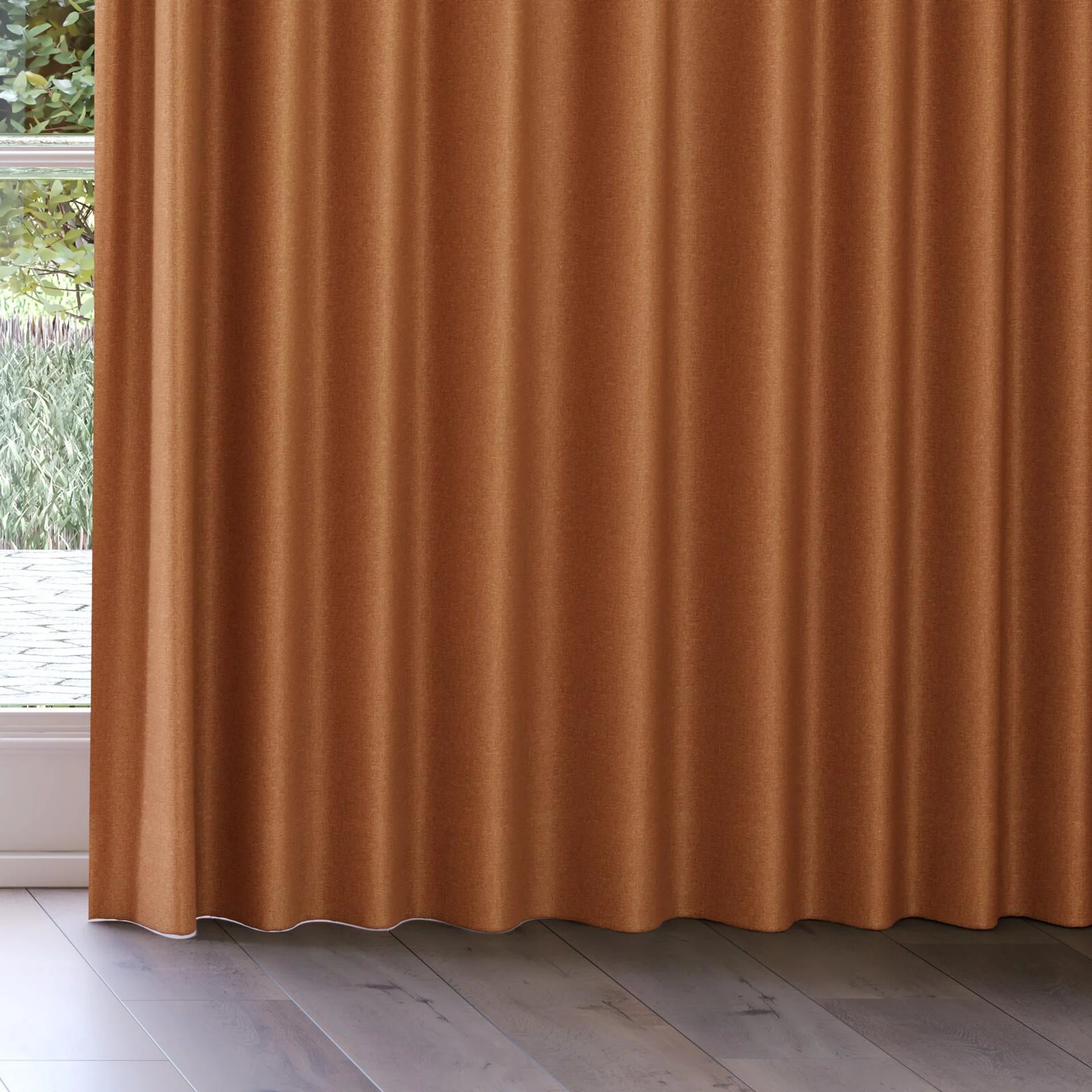 Bottom view of Jupiter Sierra, on curtain rail