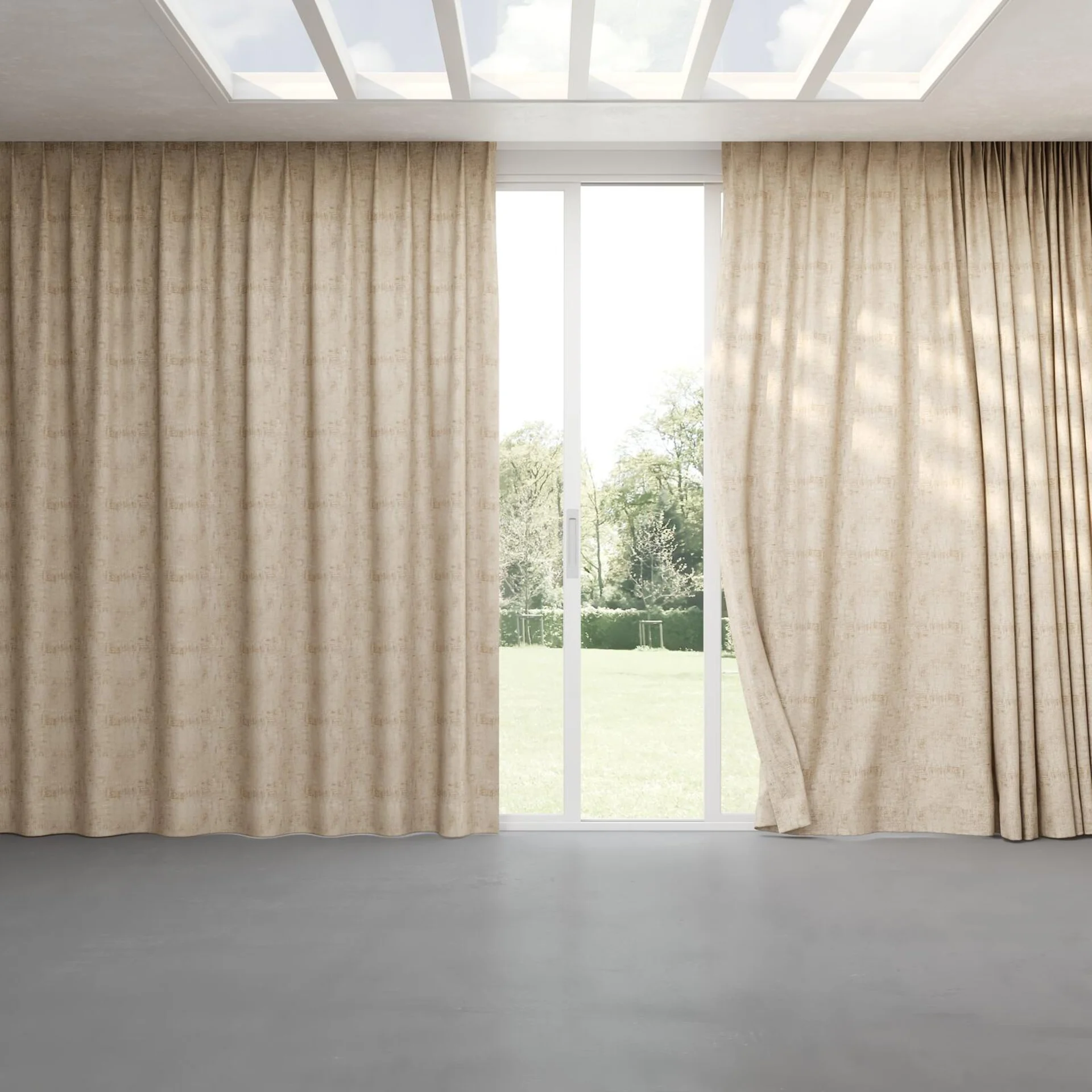 Full view of Gloria Sesame, pinch pleat