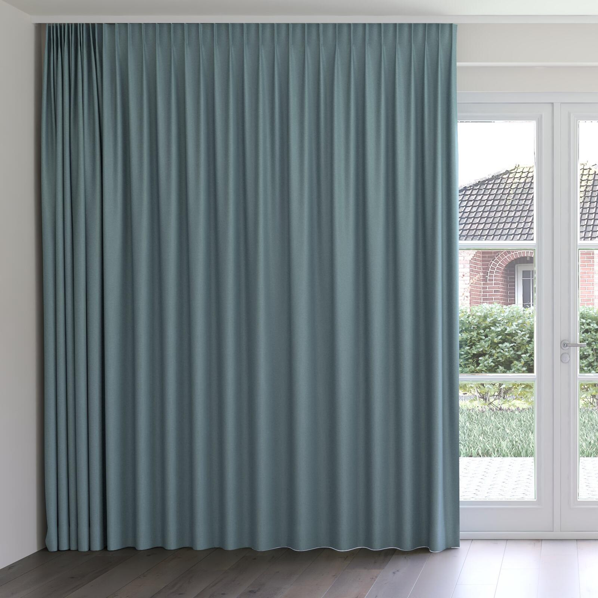 Front view of Duede Mineral, on curtain rail