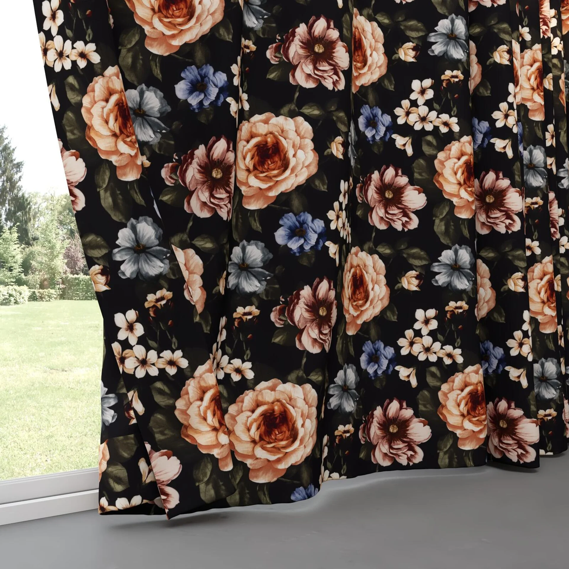 Bottom view of Miriam Midnight, pinch pleat