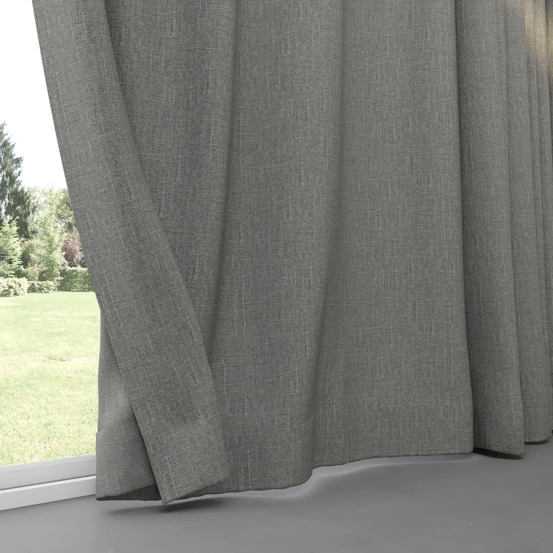 Bottom view of Cavalry Cement, pinch pleat