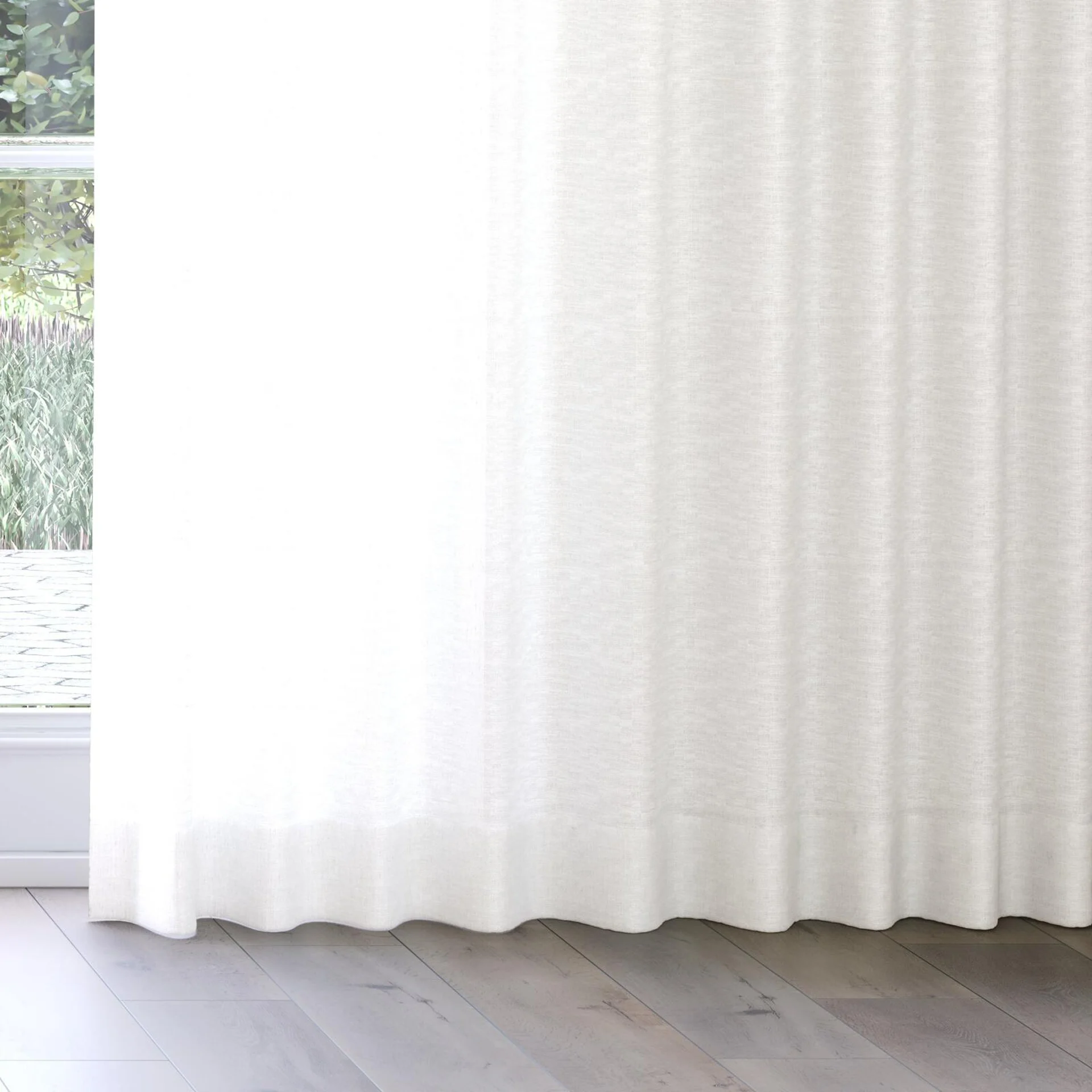 Bottom view of Elisabeth Pearl, on curtain rail
