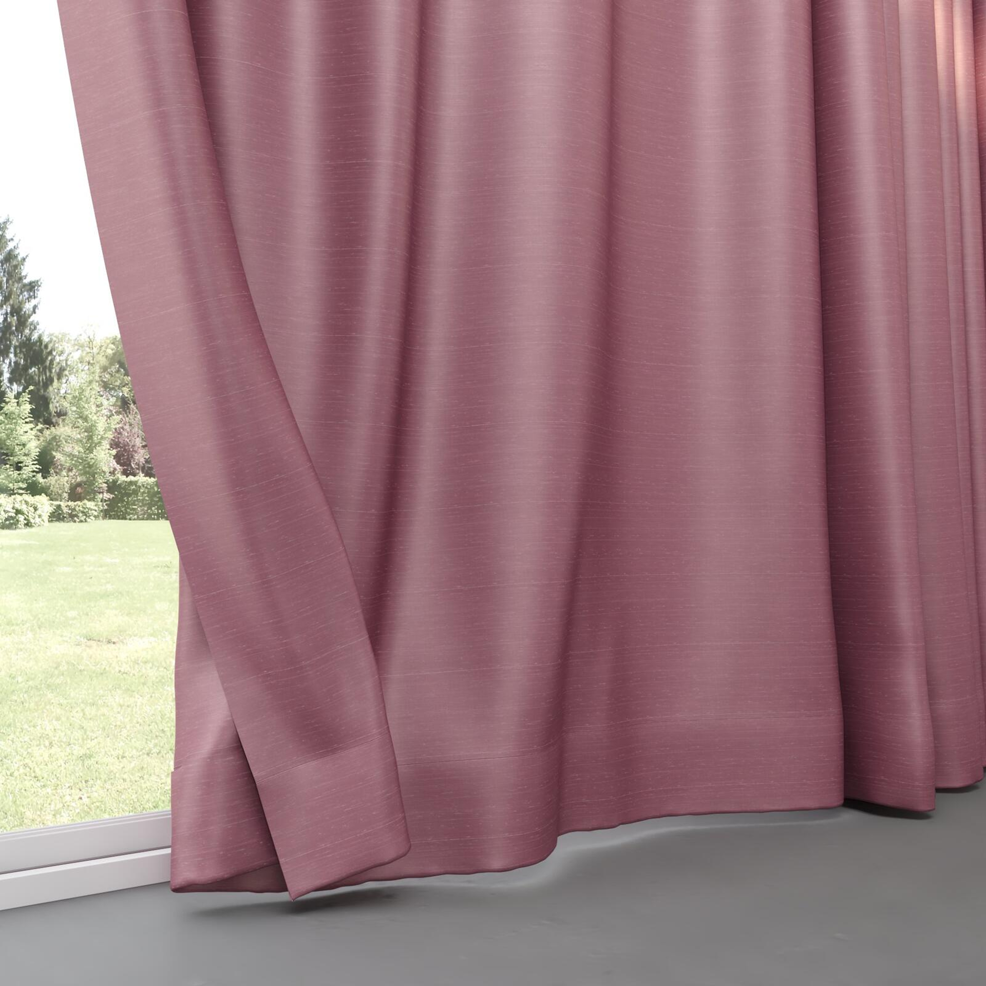 Bottom view of Silky Tulip, pinch pleat