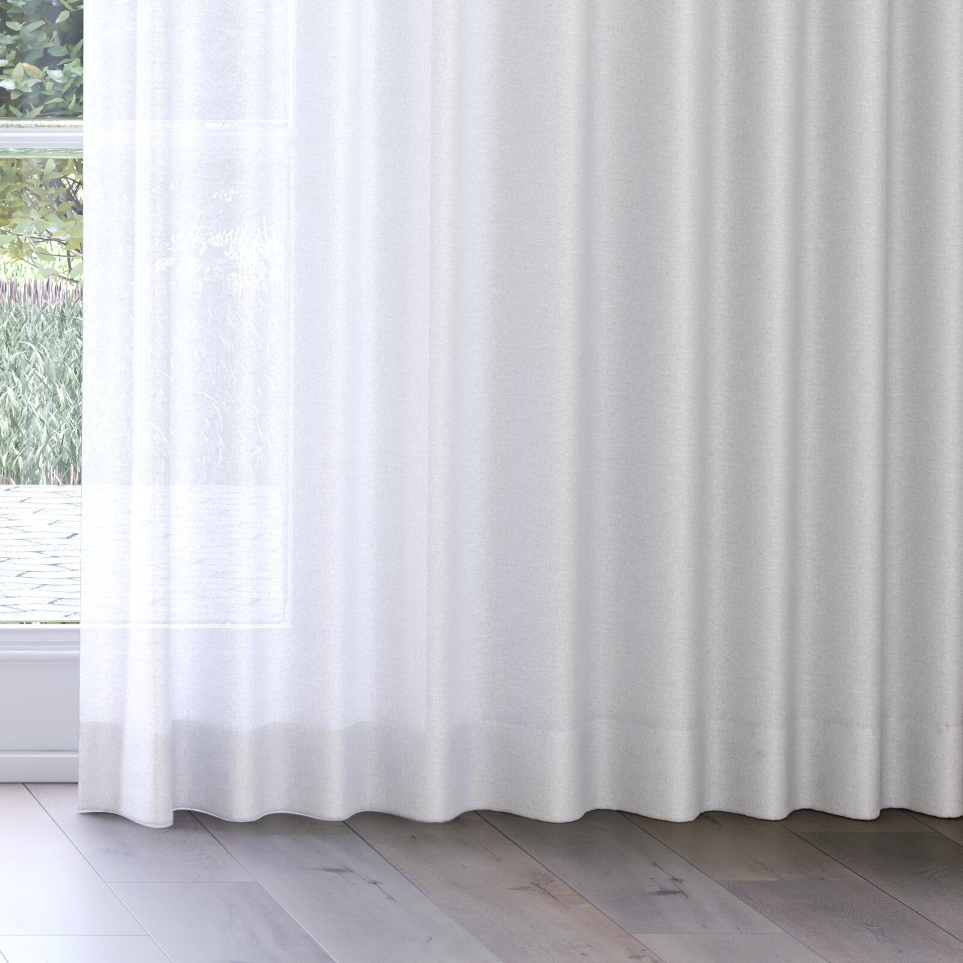 Bottom view of Sensation Mist, on curtain rail