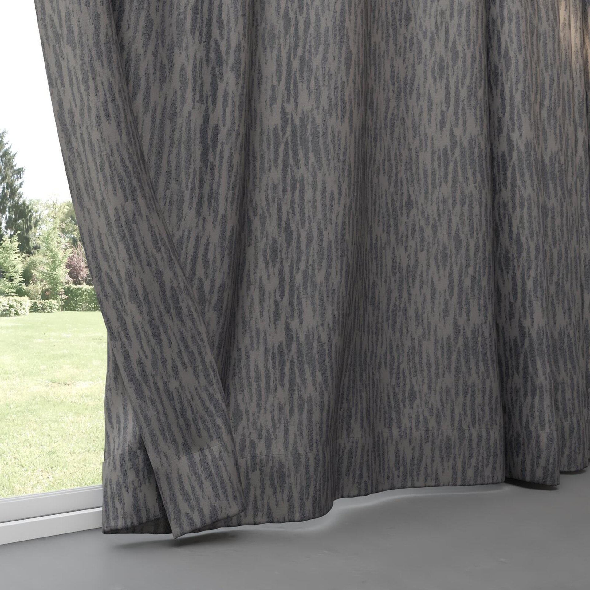 Bottom view of Aphelion Slate, pinch pleat