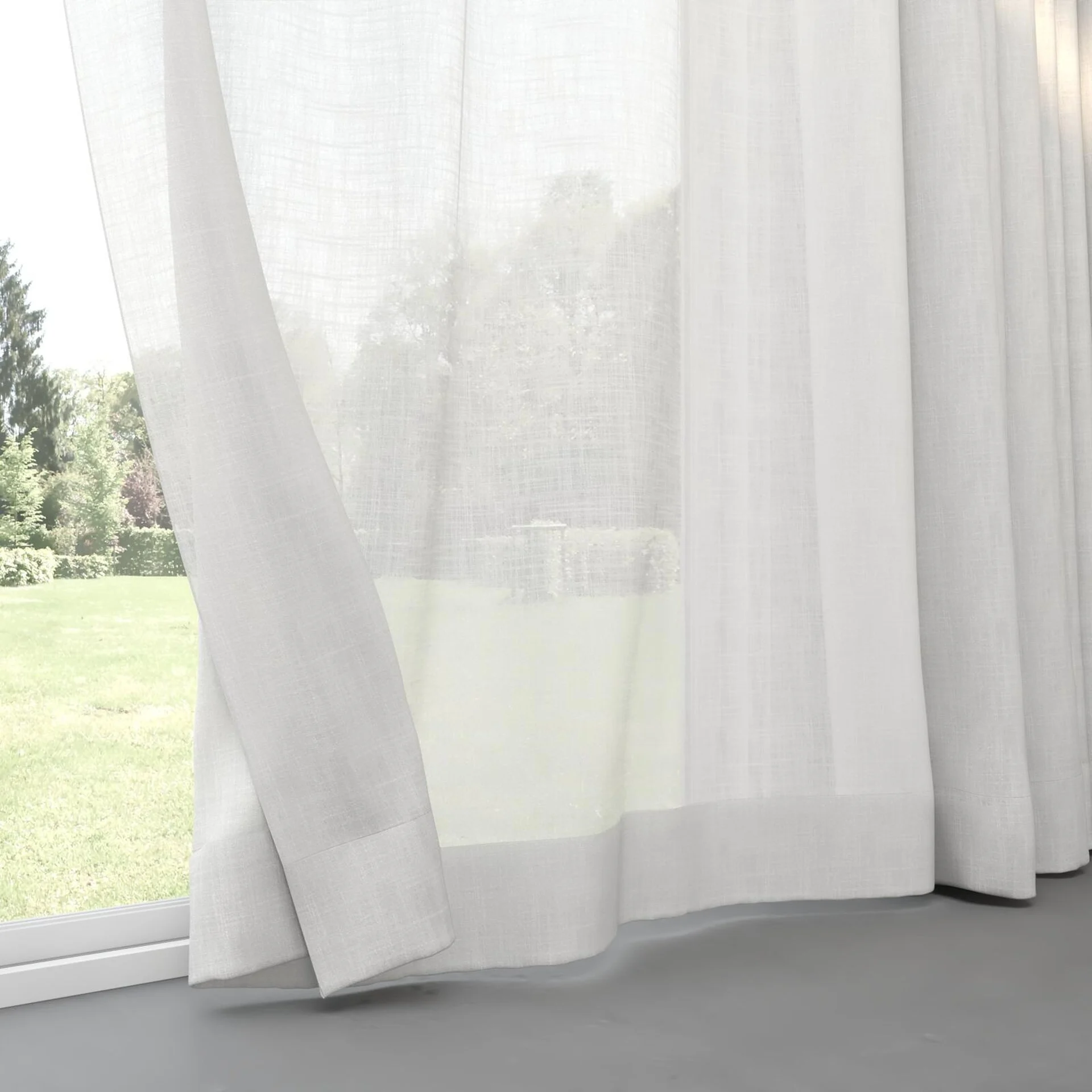 Bottom view of Release Cloud, pinch pleat