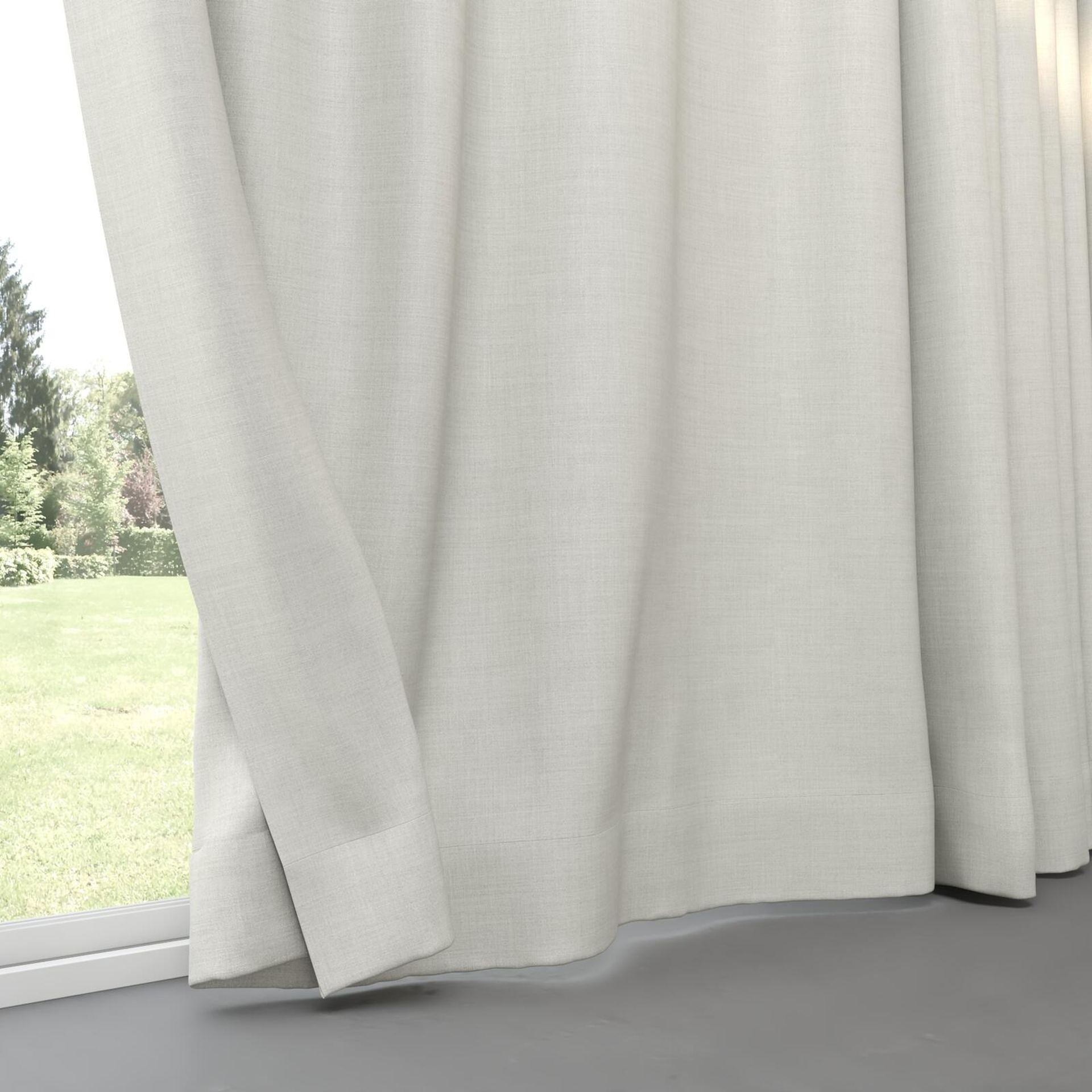 Bottom view of Keystone Mist, pinch pleat
