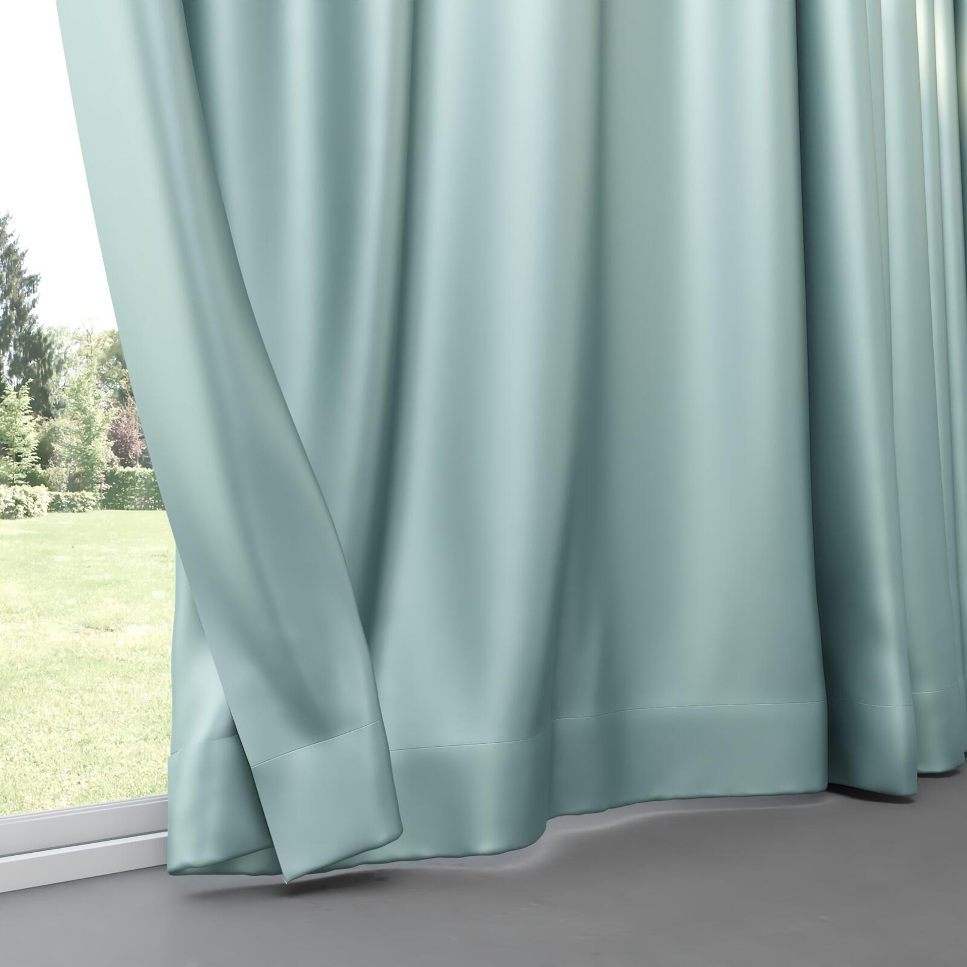Bottom view of North Face Spa, pinch pleat