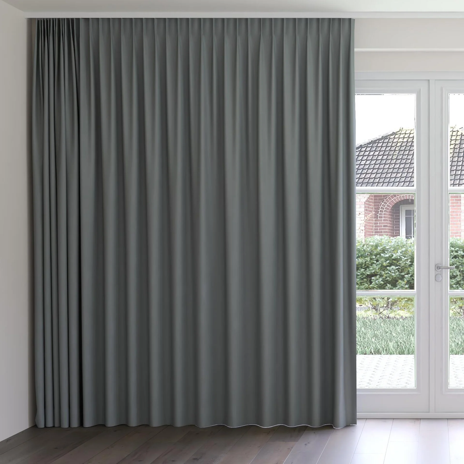 Front view of Vela Mouse, on curtain rail