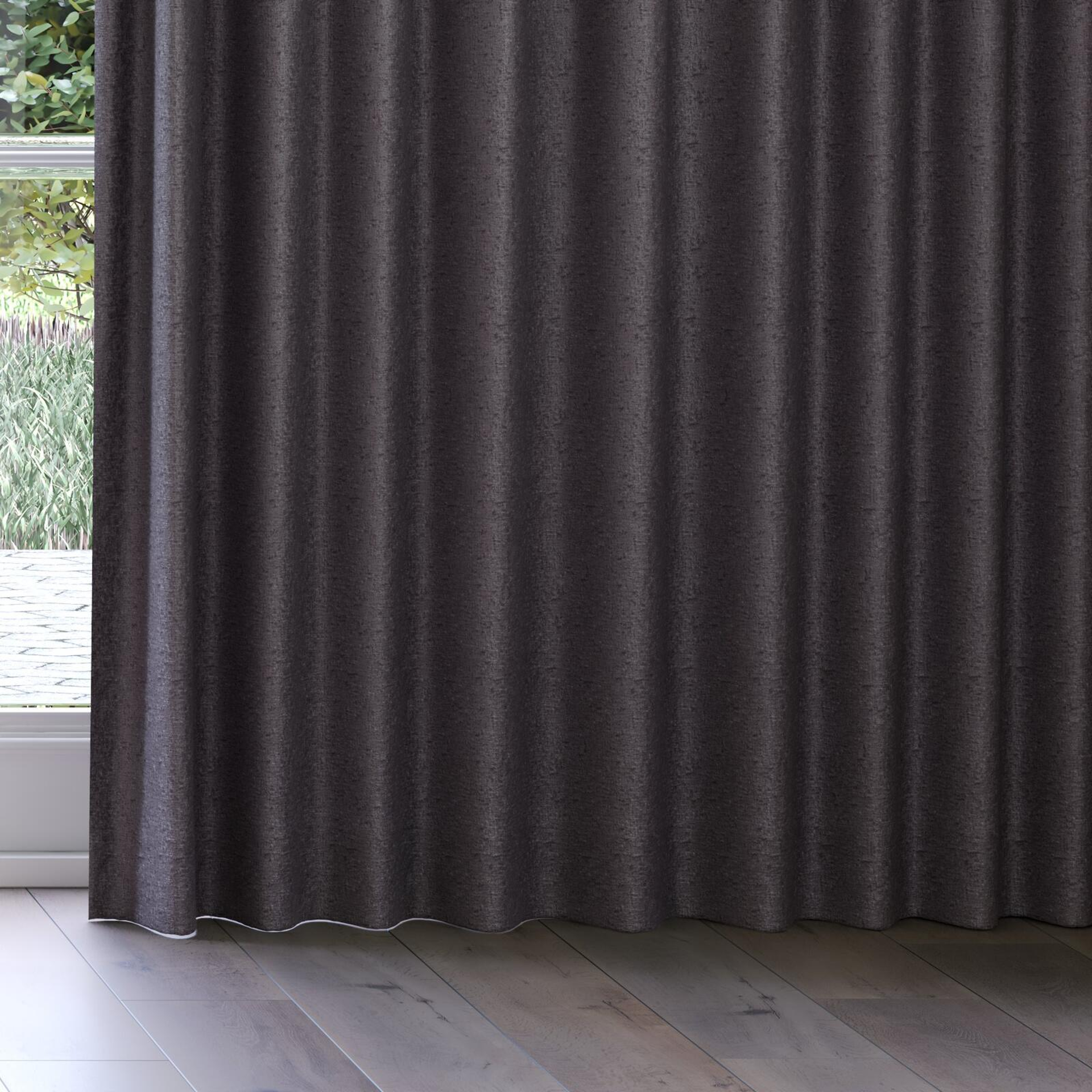 Bottom view of Monsieur Charcoal, on curtain rail
