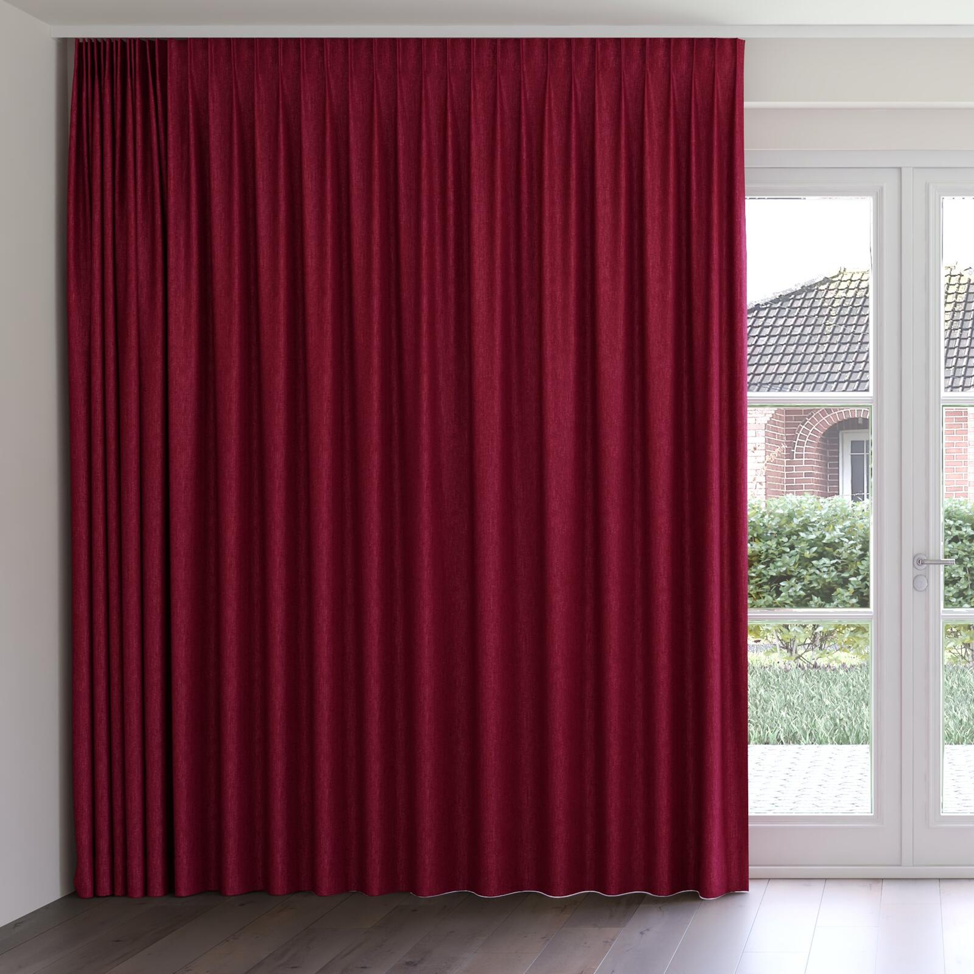 Front view of Bronco Claret, on curtain rail